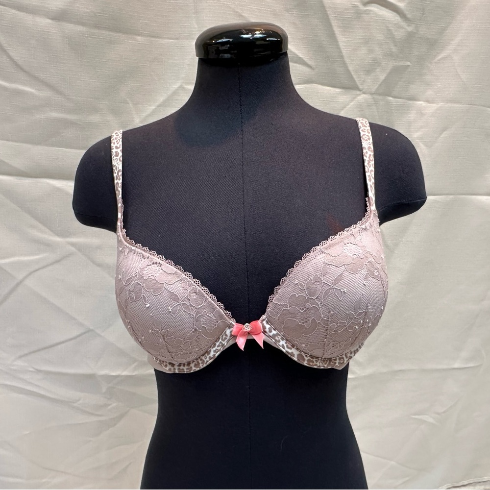 Victoria’s Secret bra